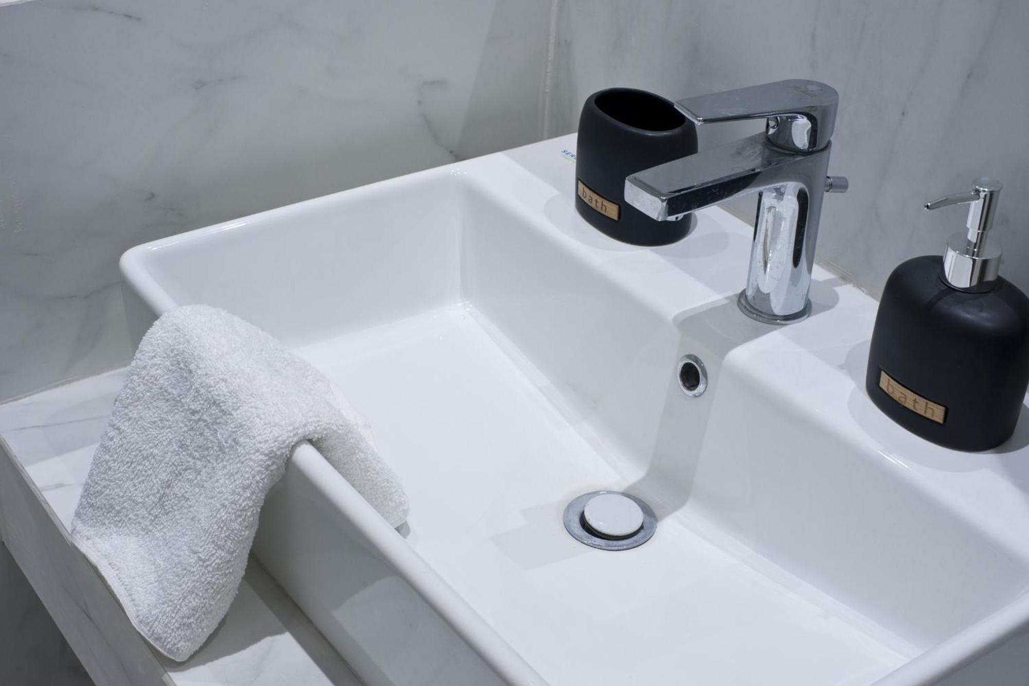 Victoria Sq., A Cozy And Stylish Apartment Афины Экстерьер фото